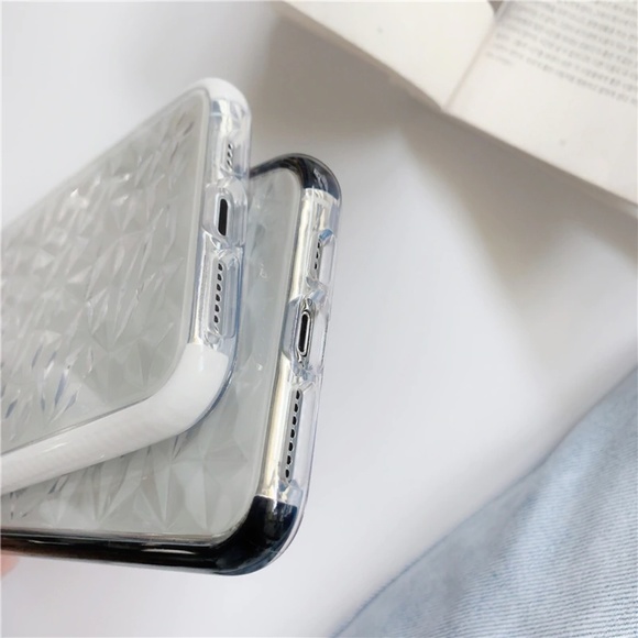 [⚠️Clearance] NEW iPhone 11/Pro/Max Shockproof Geometric case - Picture 4 of 8